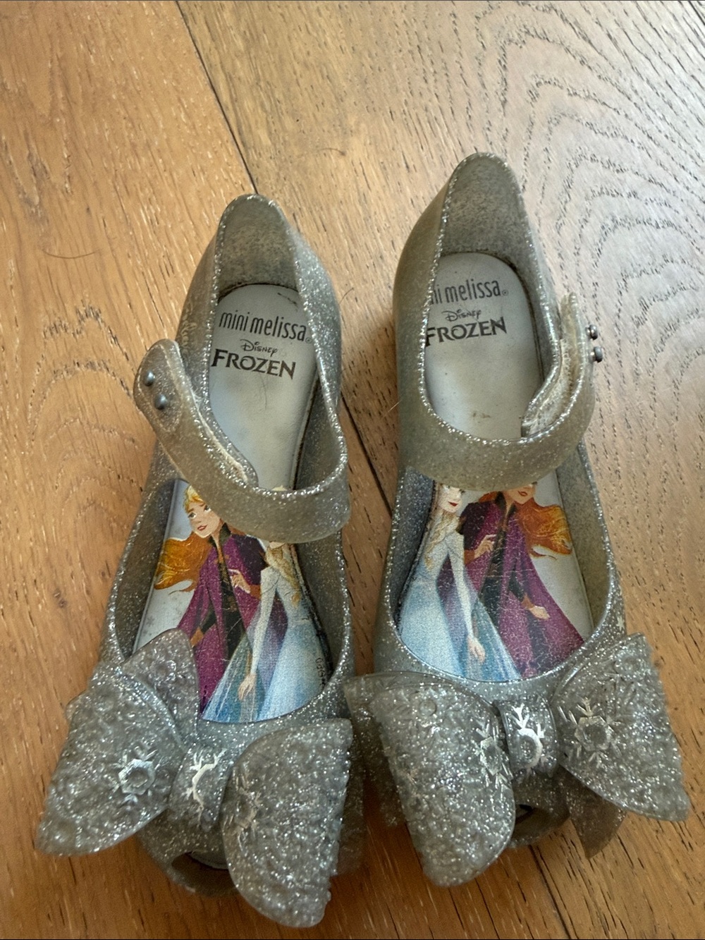 mini melissa Ultragirl + Frozen Mary Jane for Little Girls ❄️